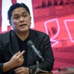 Berikut beberapa alternatif judul untuk "Rapat Paripurna Setujui Naturalisasi Mauro dan Miliano Jonathans":

1. "Rapat Paripurna Menyetujui Proses Naturalisasi Mauro dan Miliano Jonathans"
2. "Persetujuan Naturalisasi Mauro dan Miliano Jonathans dalam Rapat Paripurna"
3. "Rapat Paripurna: Keputusan Naturalisasi Mauro dan Miliano Jonathans"
4. "Rapat Paripurna: Naturalisasi Mauro dan Miliano Jonathans Diterima"
5. "Mauro dan Miliano Jonathans Resmi Dinaturalisasi dalam Rapat Paripurna"
6. "Rapat Paripurna Setujui Naturalisasi Pemain Mauro dan Miliano Jonathans"
7. "Rapat Paripurna: Langkah Pertama Naturalisasi Mauro dan Miliano Jonathans"
8. "Rapat Paripurna Mengokohkan Status Naturalisasi Mauro dan Miliano Jonathans"

Silakan pilih atau modifikasi sesuai kebutuhan!